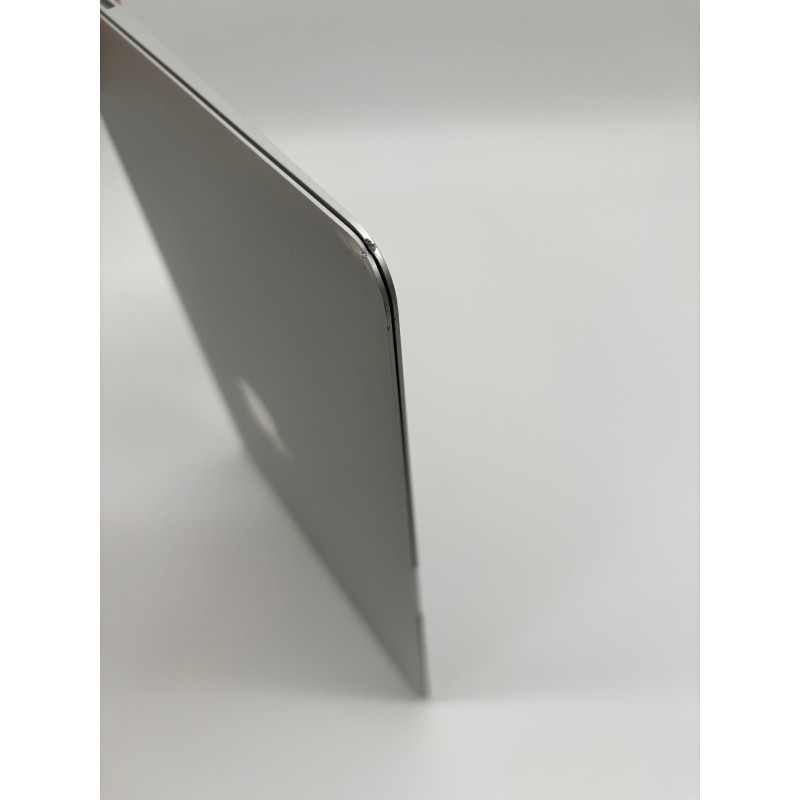 MacBook Air 13" (2015)
